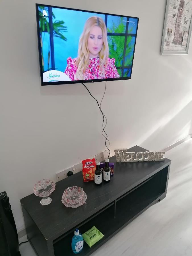 Elenas 1 Bedroom Apartment In Limassol Center מראה חיצוני תמונה