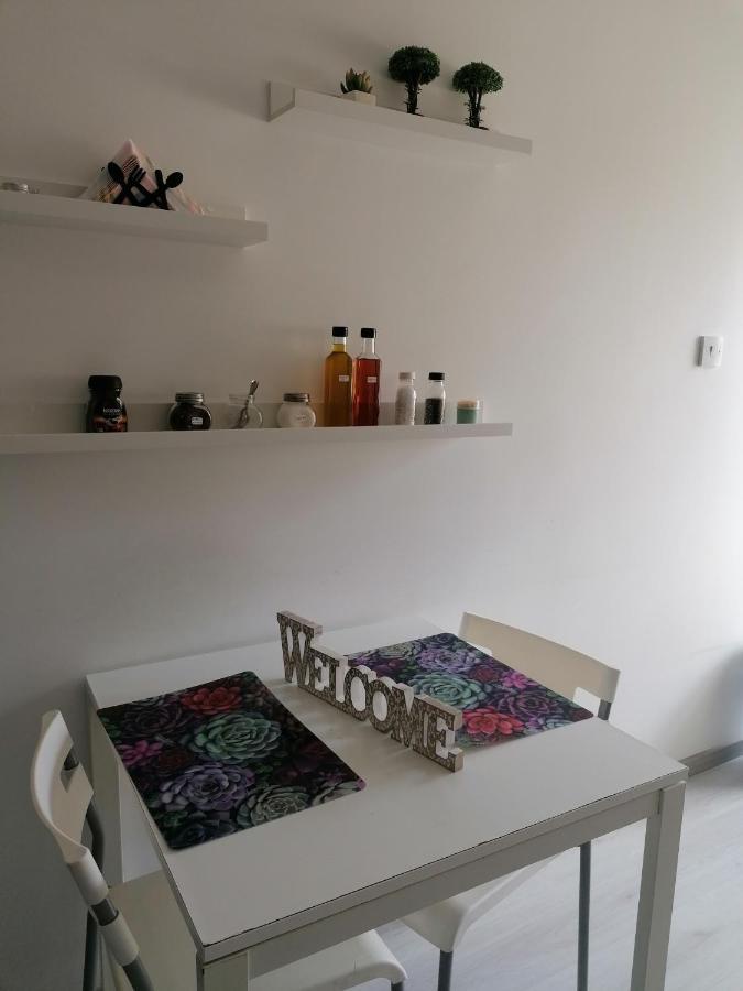 Elenas 1 Bedroom Apartment In Limassol Center מראה חיצוני תמונה