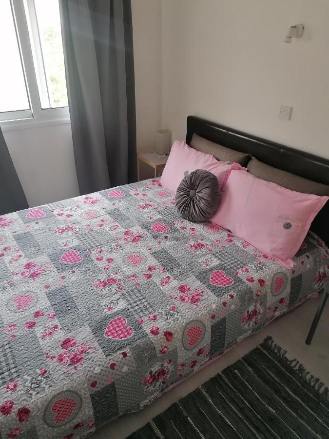 Elenas 1 Bedroom Apartment In Limassol Center מראה חיצוני תמונה